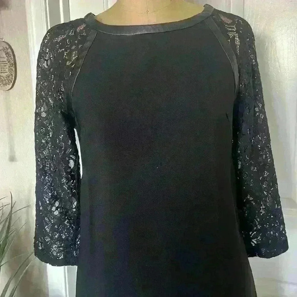 London Times Black Cocktail Dress w/ Lace Sleeves. - Picture 2 of 8